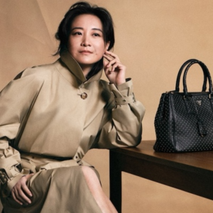 从中国女足到贾玲，Prada正告别流量明星