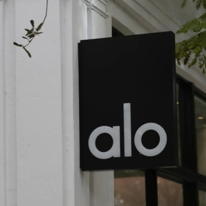 网红瑜伽品牌Alo Yoga在中国电商平台全是假店