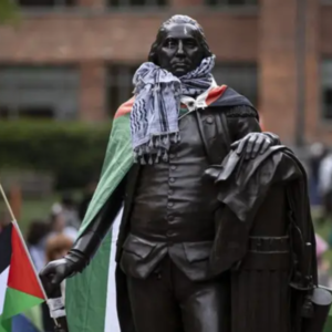 听说了吗？美国警察进校园抓大学生了