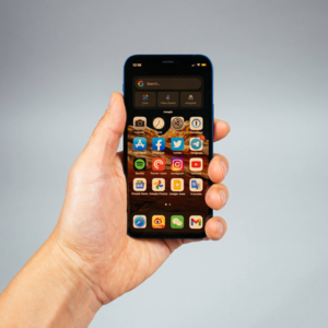 003 - 我终于失去了你，我的 iPhone 12 mini