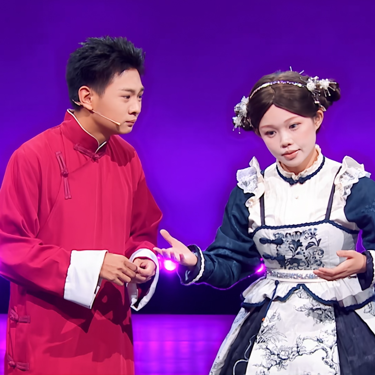《笑有新生》第01、02期：喜剧新人，为什么这么想站上那个舞台 episode artwork