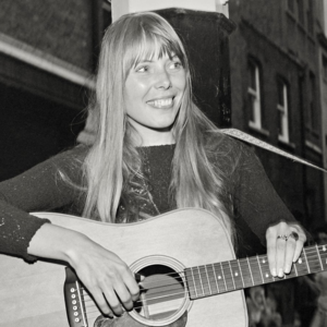 《滚石》500首最伟大的歌曲赏析470 Joni Mitchell-Free Man In Paris