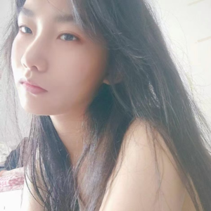 她让邓云瀚觉得自己像个傻逼。