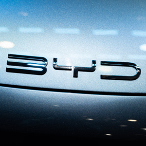 比亚迪要求供应商降价10%引发关注，整车厂与供应链博弈已成常态