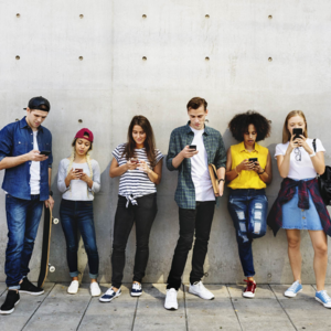 不要再抱怨Z世代的员工了！