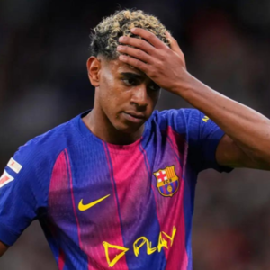 亚马尔装B失败，网红操作秀下限？足坛小孩哥近况如何？