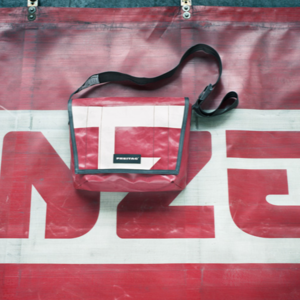 FREITAG - 不要追求环保的意义要爱具体的生活