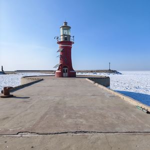 盈科梅向荣40亿担保风暴：法律迷局与人性边界