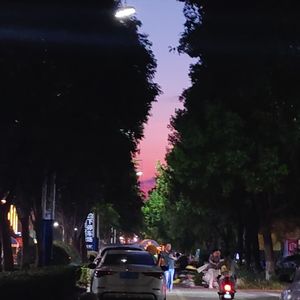0824 既然大家都只是想要个回响，又何必去逼问爱的具体标准？ /64.7%