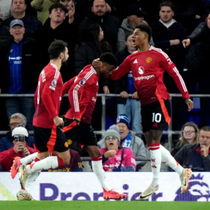 EP.20 足球战术室(英超):看鲁本阿莫林出任曼联主教练带来的变化,有什么值得改进的点