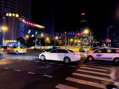 穿过大学路