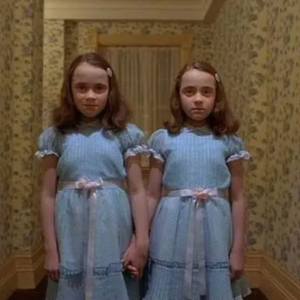 进口片译名大乱斗：《刺激1995》不刺激，但《闪灵》是真“鬼店”