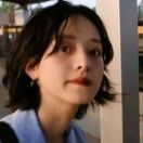 楼下散步