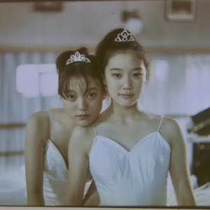 Vol.18《花与爱丽丝》，岩井俊二镜头下的少女破茧