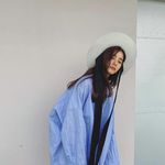 林小君在游泳