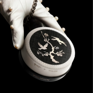 百雀羚“二战”彩妆能打破行业魔咒吗？百雀羚和花西子的微妙关系