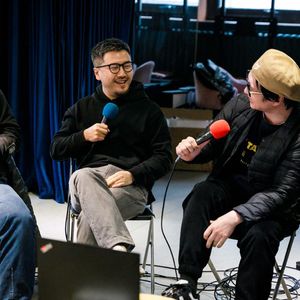 开个玩笑：故事FM参加播客界最强串台节目，爱哲大扑街！（真的