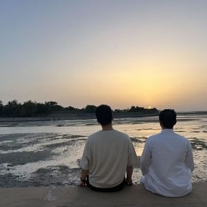 014|巴林：晚风吹过麦纳麦——世界不会永远温柔，但善意真实存在