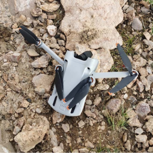 海拔4800，猴叔和大疆谁能追上矫健的岩羊？