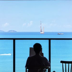 密涅瓦的猫头鹰只在黄昏时起飞