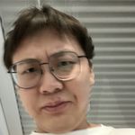 白____