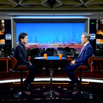 当AI开始"自我进化"，人类还踩得住刹车吗？|两说
