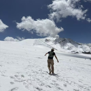 一个人独自旅行的打开方式，是追求精致的物质享乐，还是探寻接地气的文化苦旅？
