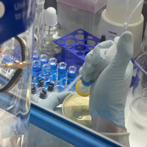 E557.自制药爸爸：我不是药神，我只想救罕见病儿子