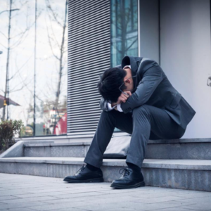 中年失业：如果努力无法改变命运，我们还能抓住什么？读懂《中年漂流》