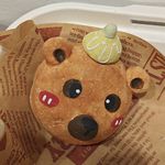 一只陶瓷小熊