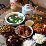 VOL583.电影《二子开店》：他经营着一家小旅馆，讲述胡同里的市井群像与京味故事。