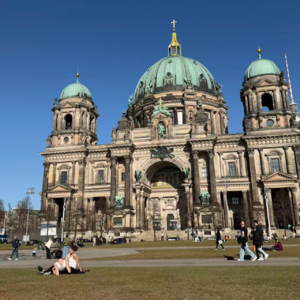 30岁后来到德国 我们还在自我审判、焦虑未来