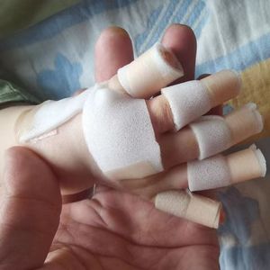 E687.小九，爸爸妈妈希望你成为一个庸俗的、自信大方的人