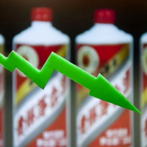 年轻人喝不了一点白酒的话题已经说了十来年,为何今年起贵州茅台酒的价格就关联上房价了呢?