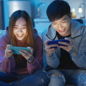 E574.我是男「陪陪」，和五百个女「老板」玩游戏、聊天、谈恋爱