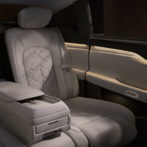 Vol.027 华为新动作、商务车怎么做、北京车展感受|月度点评