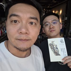 VOL.42 新手机来了，您还换吗？还记得人生第一台手机吗？从万能充到智能机，我们的数码青春