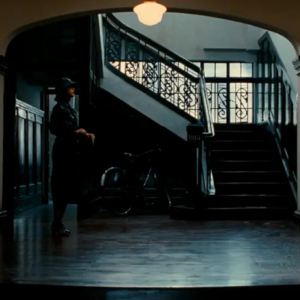 V21. 牡丹花丛中：文本细读《色，戒》张爱玲