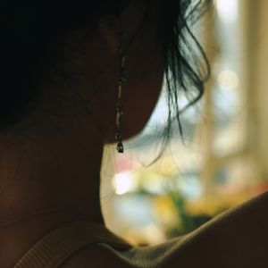 走在月光下