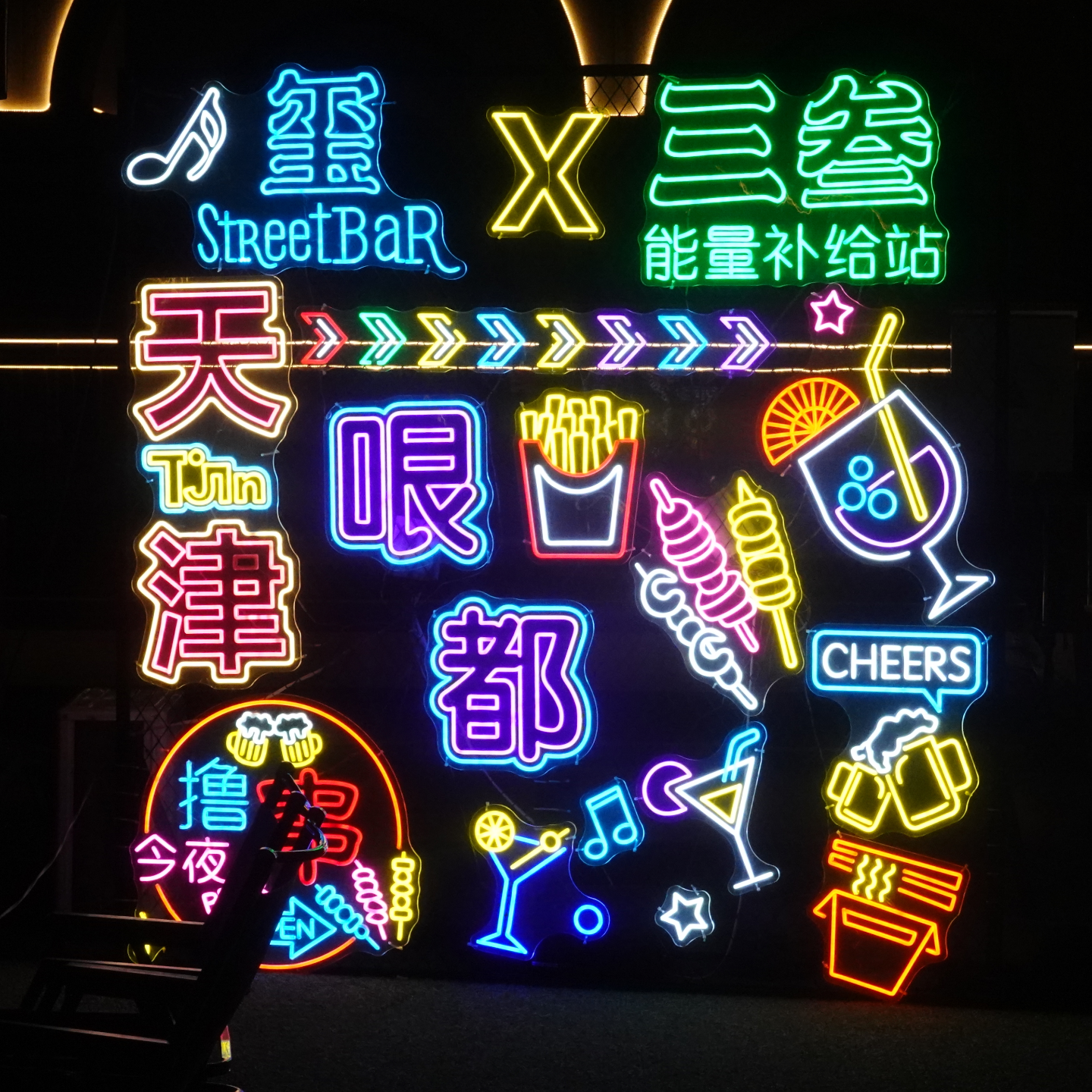 ep23. 广播是宽的cast，播客是破的cast episode artwork
