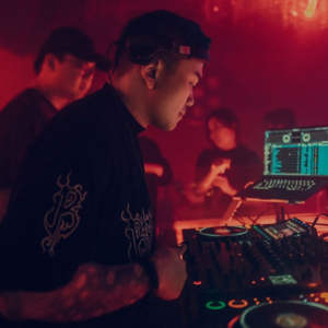 TIGER DRAMA: 和小马丁B2B过的DJ？揭秘电音酒神的音乐道路