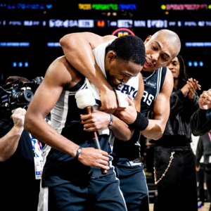 《阿拉莫的回声》光头buff 高僧大战金刚狼