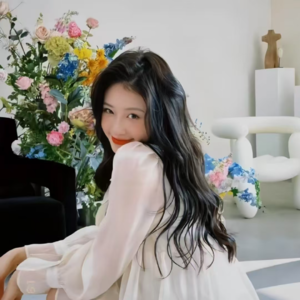 VOL302.我理解的人生就是悲伤和美丽之间的一切。