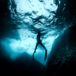 49,水面下的自由落体,属于我的绝对静逸