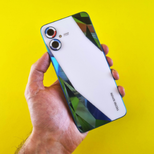 传音：非洲机王诞生记