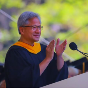 黄仁勋加州理工演讲:从被踢出局到打造AI工厂!