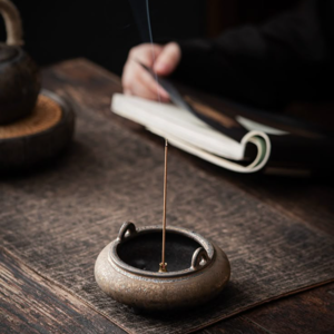 vol.43 你的香气正在改写人生剧本!从庙堂到日常的玄学调频指南