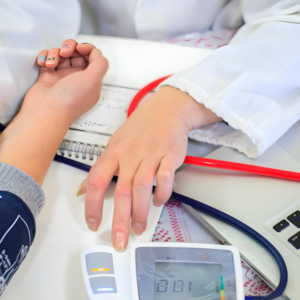 协和“4+4”医学博士，到底冤不冤？