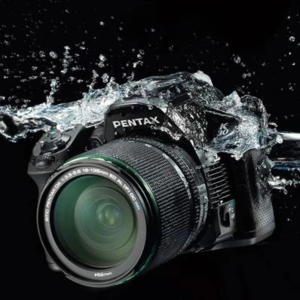 No.11-镜头和相机掉水里，你先救谁？