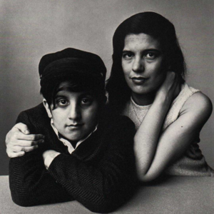 周末酒馆：聊聊野性女人——桑塔格和“野玛丽”